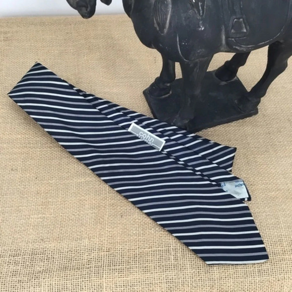 Yves Saint Laurent Vintage Men’s Striped  Silk Tie - Picture 4 of 5